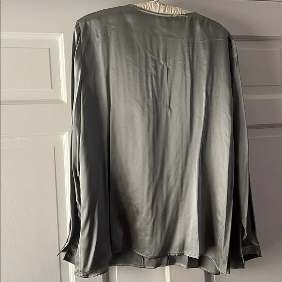 Talbots Silver gray silk blouse - Picture 4 of 7